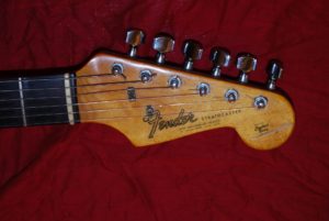 Fender Stratocaster 65 Serie L, pala