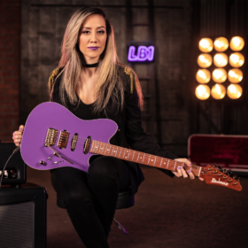 Lari Basilio con LB1