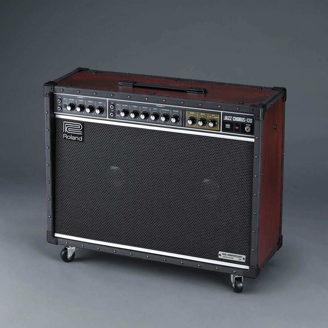 Roland Jazz Chorus 50 Aniversario Cutaway Guitar Magazine