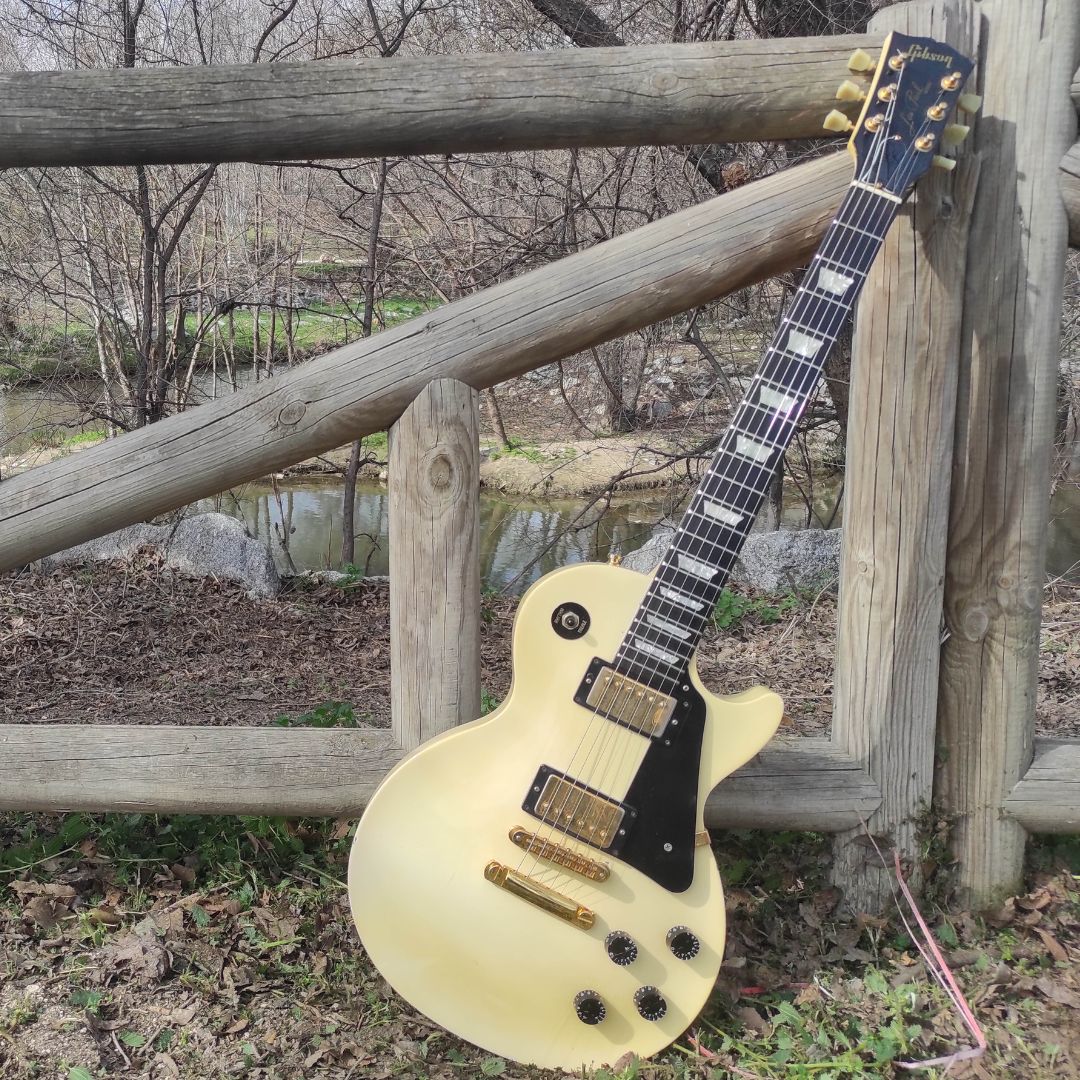 Gibson Les Paul Studio 1996 Cutaway Guitar Magazine