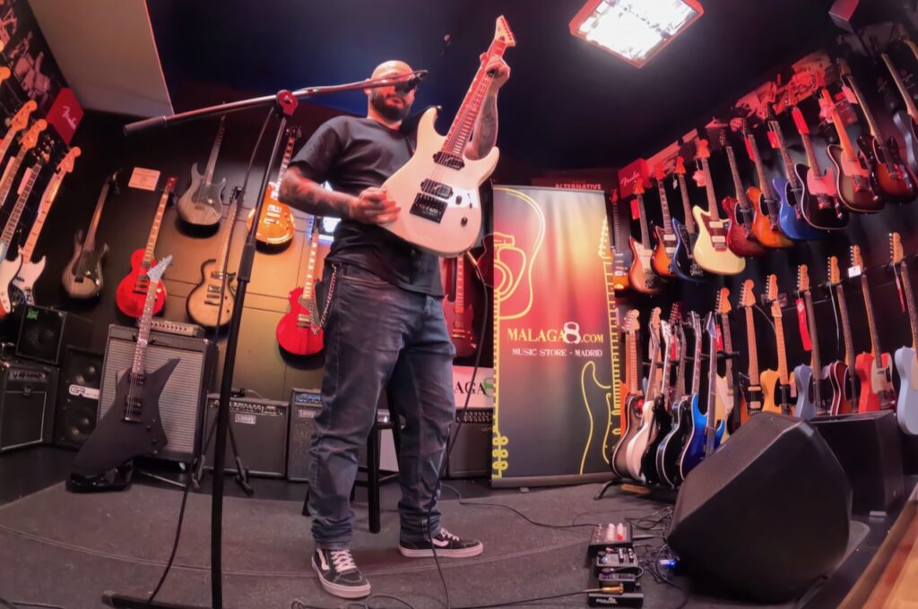 E-II M-II 7B Baritone Evertune Pearl White: