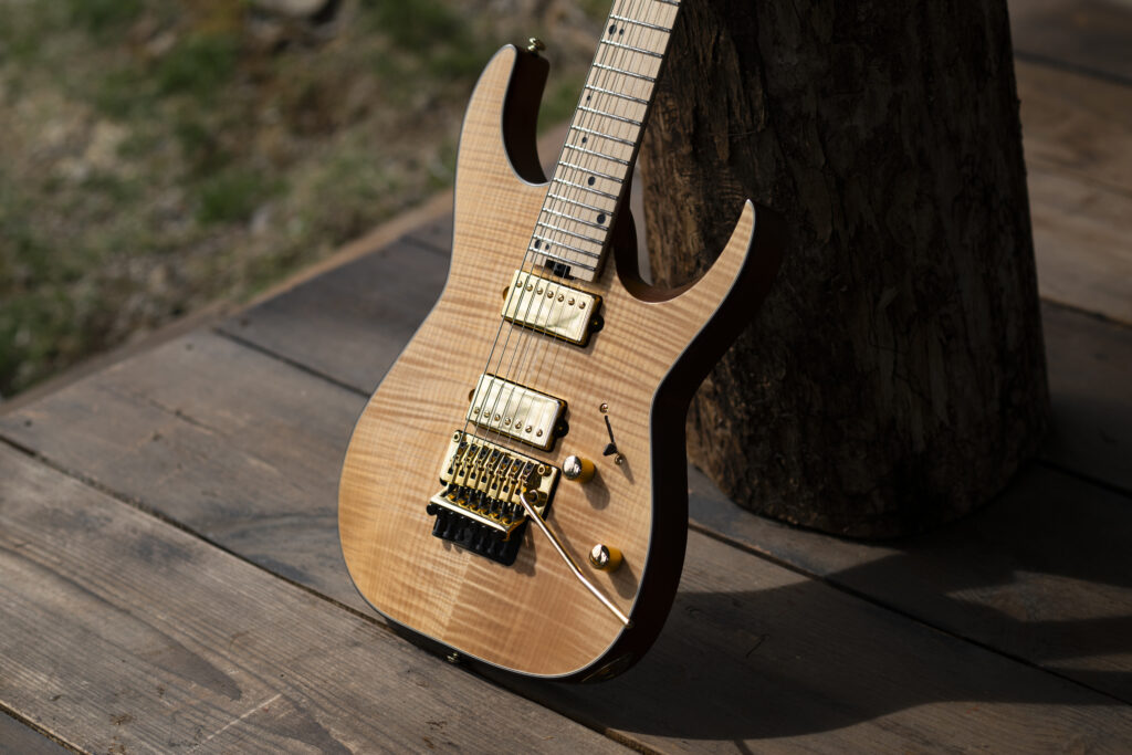 CHARVEL Angel Vivaldi Signature Pro-Mod Nova-7, detalle cuerpo