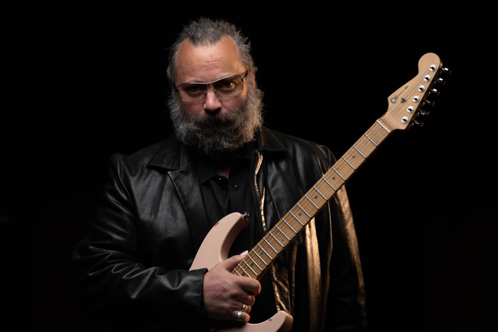 Rick Graham con su Charvel signature