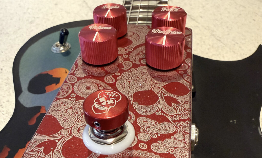 Flattley JK Fuzz, detalle controles