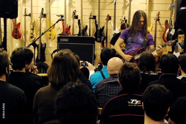 Kiko Loureiro clinic en Barcelona